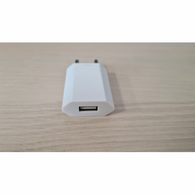 Adaptér na USB s CZ koncovkou, bílá Síťový nabíjecí adapt...