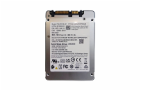 HP M12669-001 128GB 2.5 SATA SSD HP M12669-001 128GB 2.5 SATA SSD je vysokovýkonný a spolehlivý solid-state drive, navržený pro zvýšení rychlosti a efektivity vašeho počítače.